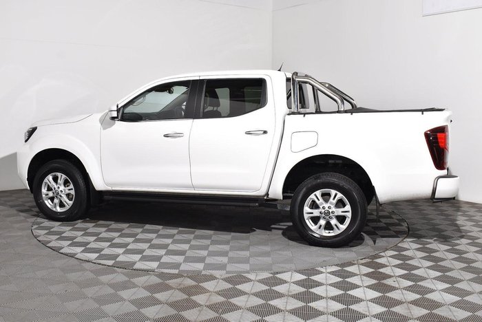 2021 Nissan Navara ST