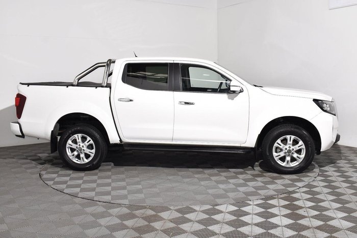 2021 Nissan Navara ST