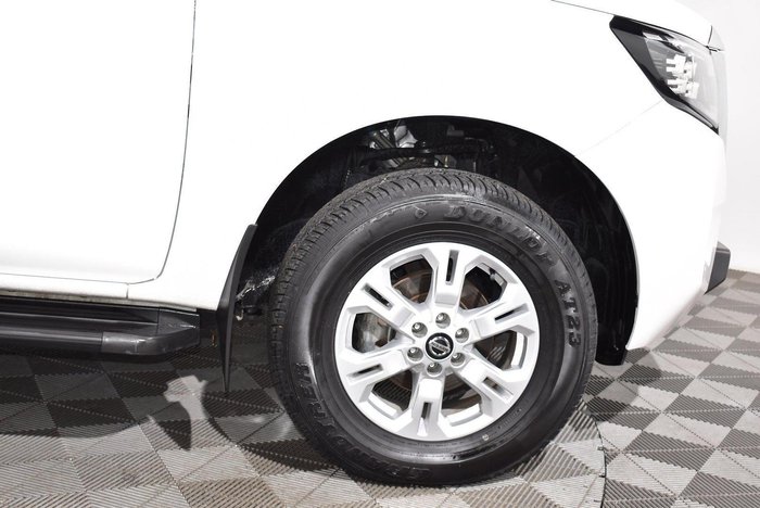 2021 Nissan Navara ST