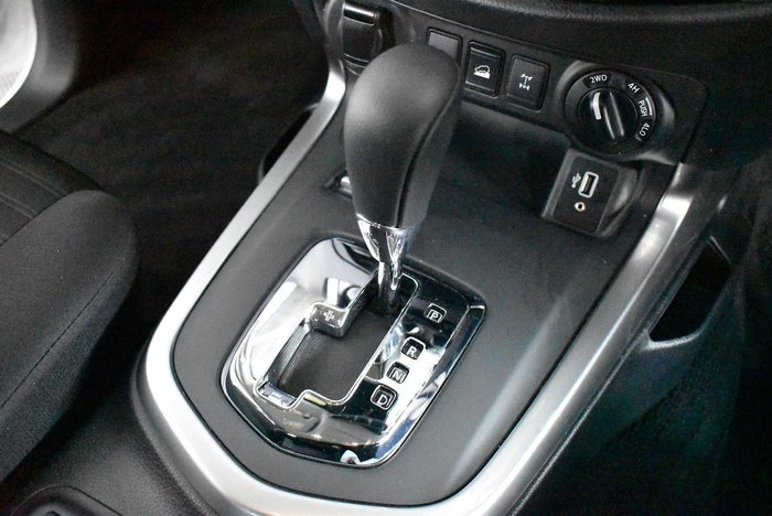 2021 Nissan Navara ST