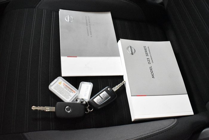 2021 Nissan Navara ST