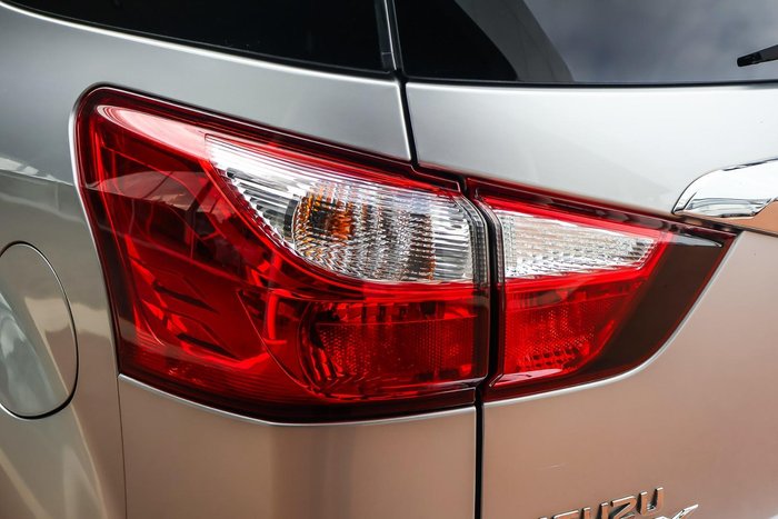 2015 Isuzu MU-X LS-T MY15 4X4 Dual Range Titanium Silver