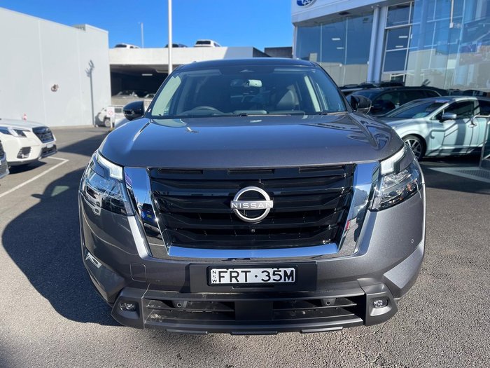 2024 Nissan Pathfinder Ti