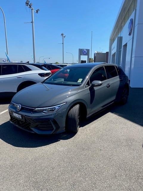 2025 Volkswagen Golf 110TSI R-Line