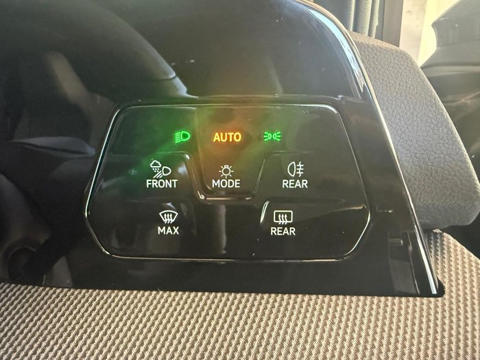 2025 Volkswagen Golf 110TSI R-Line