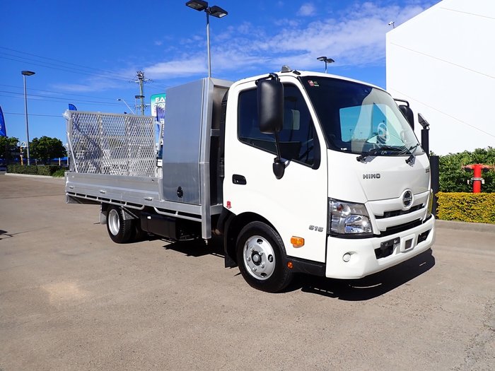 2022 HINO DUTRO 616