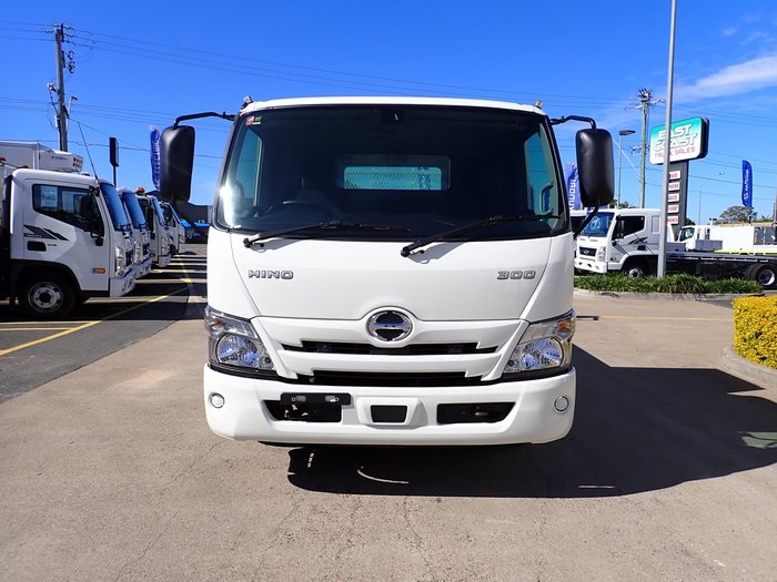 2022 HINO DUTRO 616