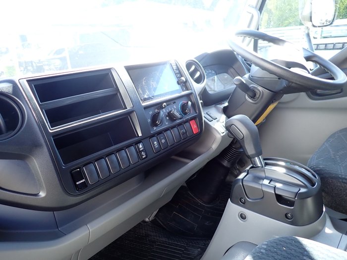 2022 HINO DUTRO 616