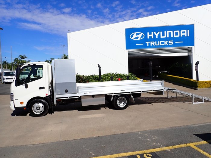 2022 HINO DUTRO 616