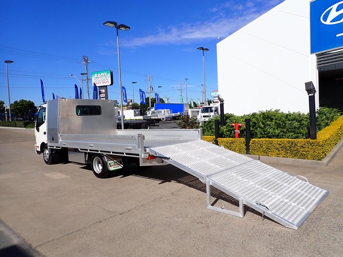 2022 HINO DUTRO 616