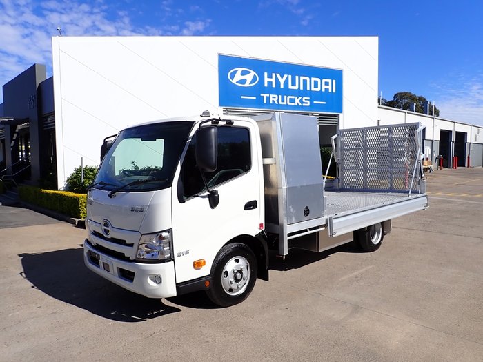 2022 HINO DUTRO 616