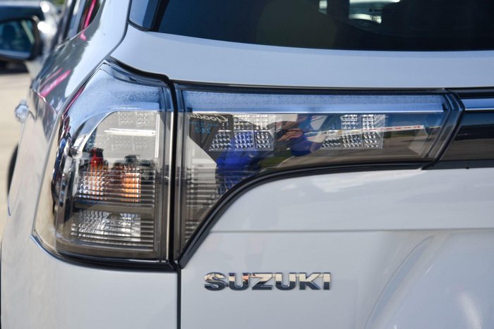 2023 Suzuki S-Cross GL+ JYB 4X4 On Demand Pearl White