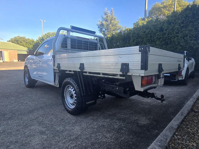 2017 Nissan Navara RX D23 Series 2 4x2 Polar White