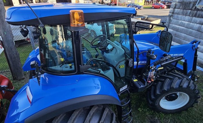 2022 New Holland T5.110 Electro Command S Blue