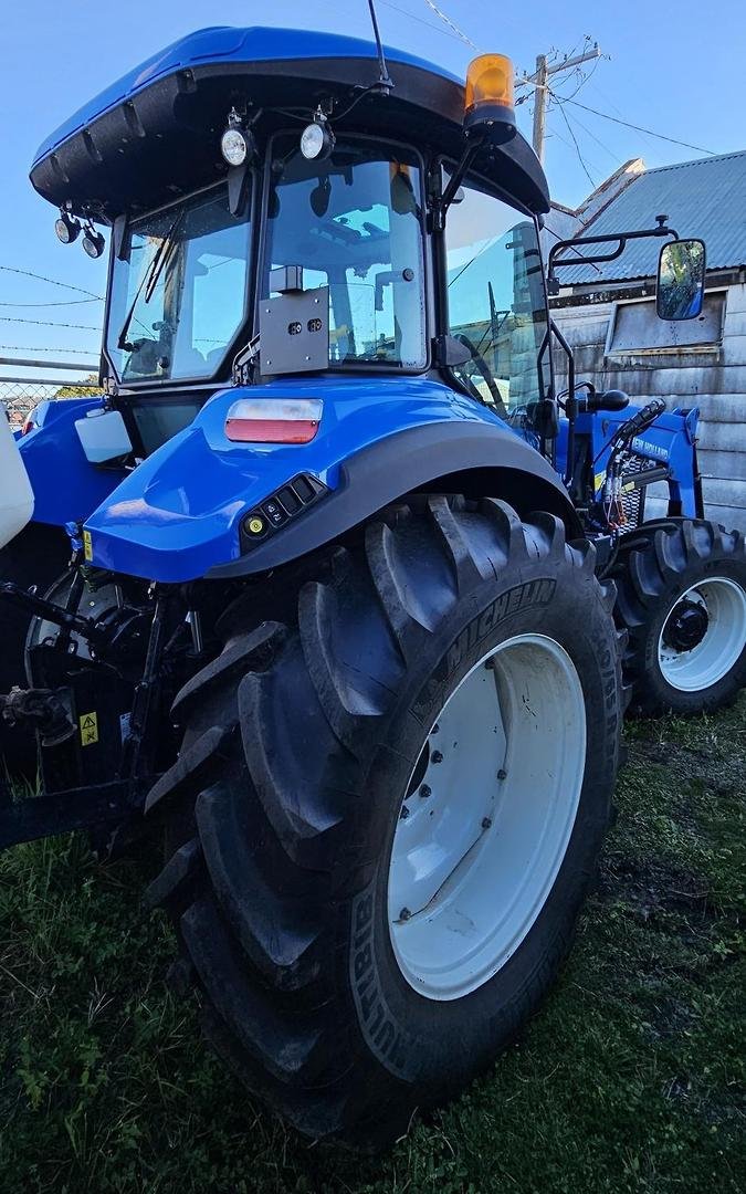 2022 New Holland T5.110 Electro Command S Blue