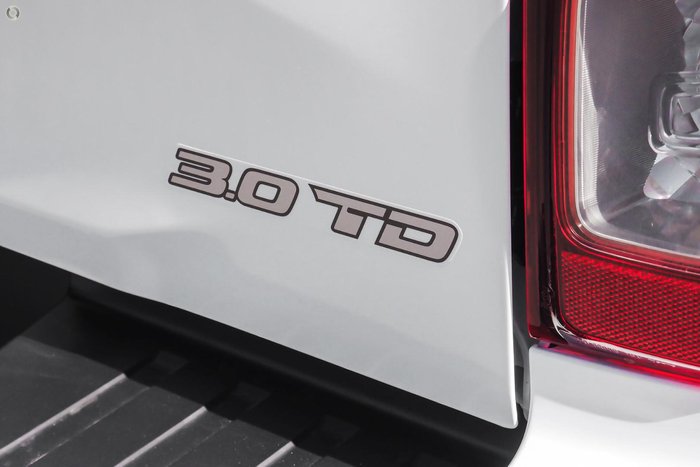 2025 Isuzu D-MAX SX High Ride MY24 4x2 Mineral White