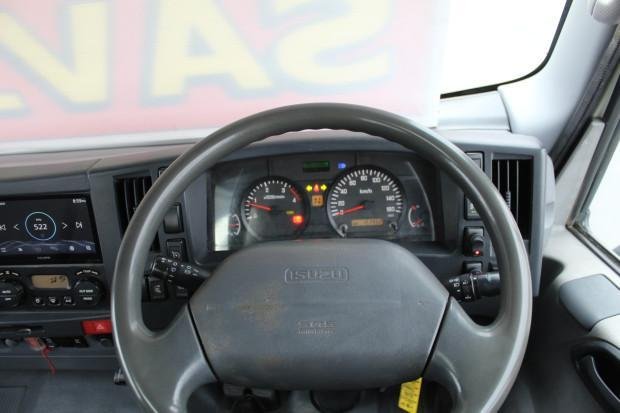 2011 Isuzu Npr300
