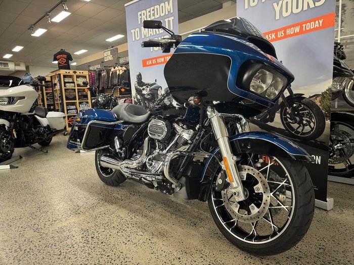 2022 Harley-Davidson Road Glide Special 114 (FLTRXS) Touring Black