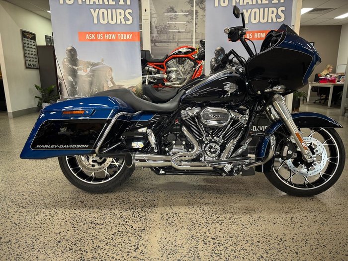 2022 Harley-Davidson Road Glide Special 114 (FLTRXS) Touring Black
