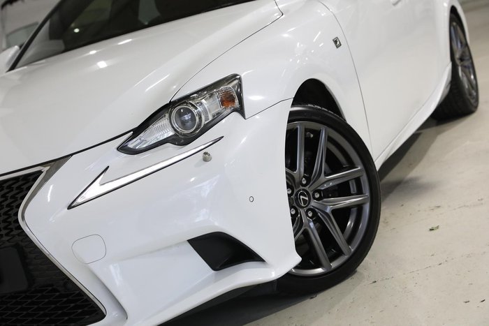 2014 Lexus IS 300h F Sport AVE30R White Pearl
