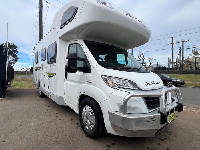 2015 Avan Ovation