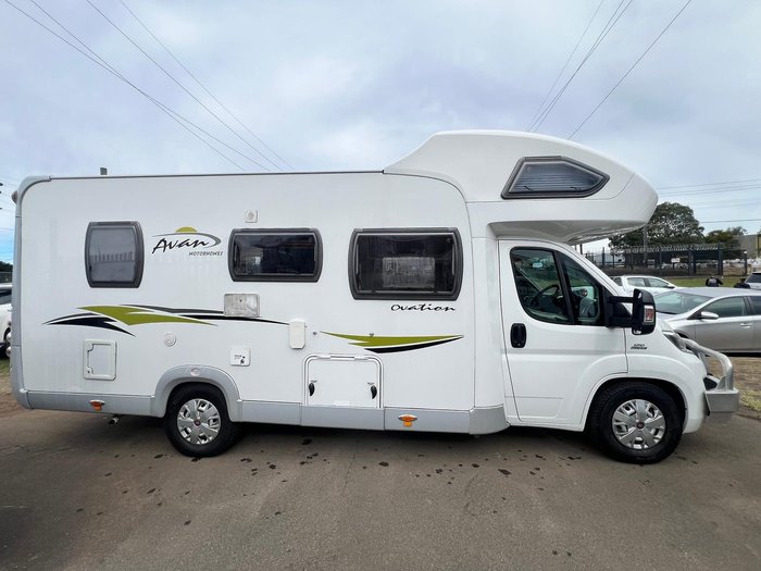 2015 Avan Ovation