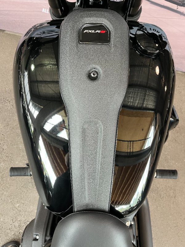 2025 Harley-davidson FXLRS LOW RIDER S (117) Vivid Black