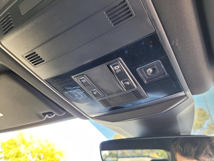 2025 Volkswagen T-Roc 140TSI R-Line