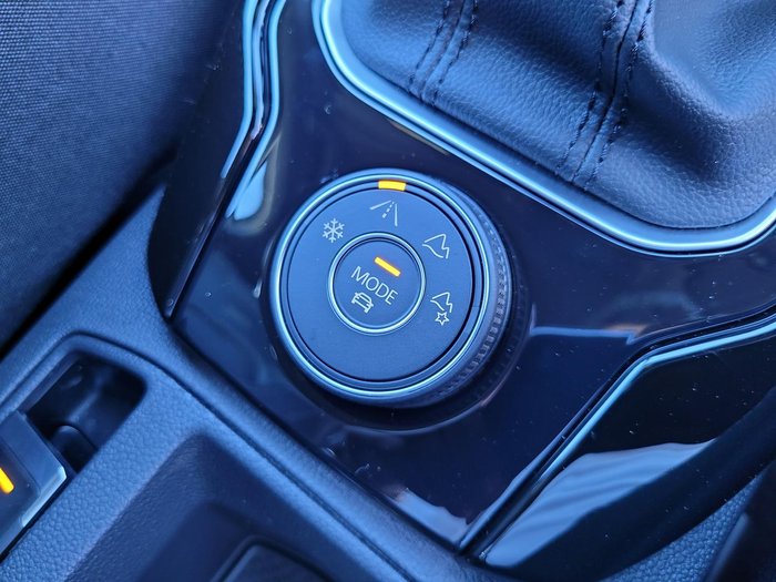 2025 Volkswagen T-Roc 140TSI R-Line