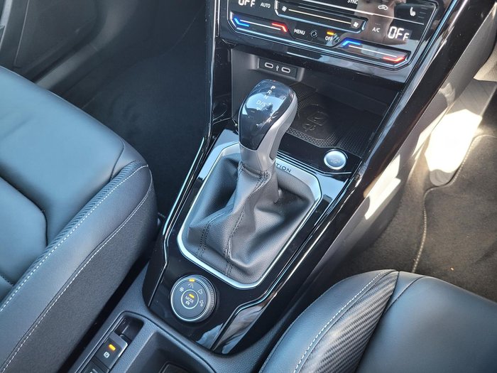 2025 Volkswagen T-Roc 140TSI R-Line