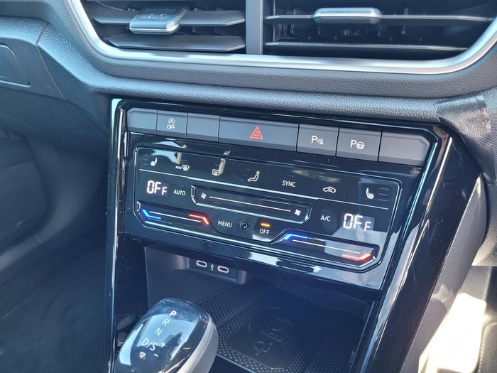 2025 Volkswagen T-Roc 140TSI R-Line