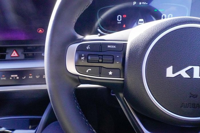 2025 Kia Sportage HEV SX