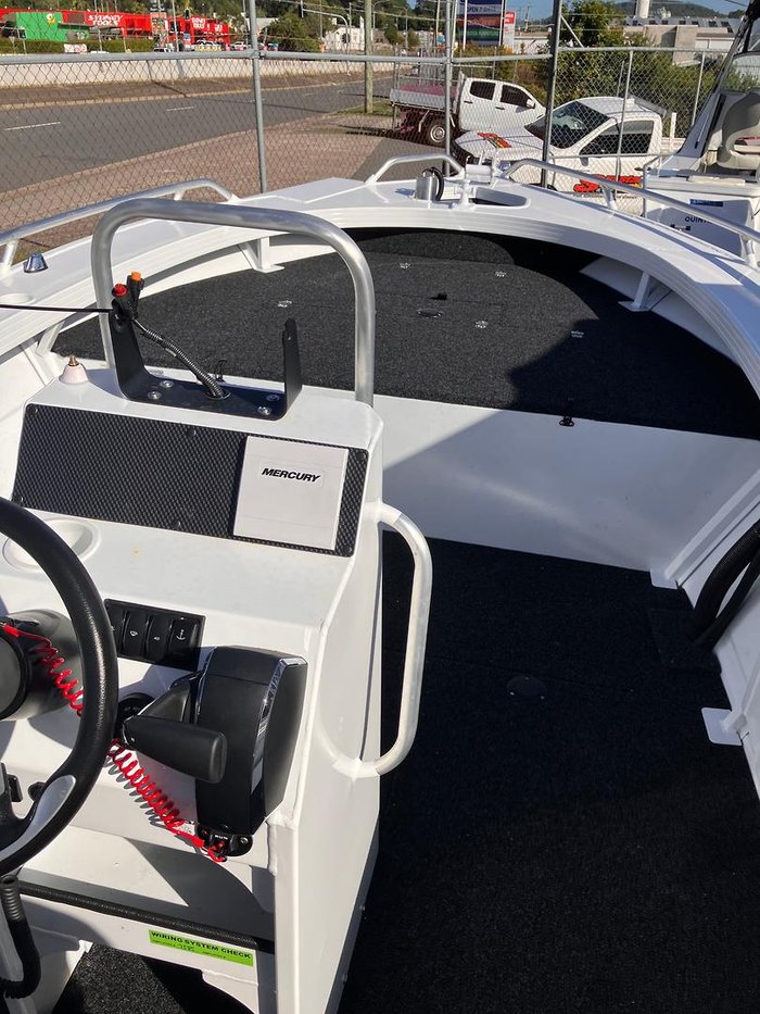 2025 QUINTREX 610 Territory Legend