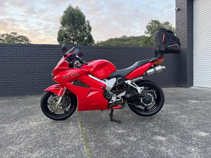 2002 Honda VFR800Fi VFR Red