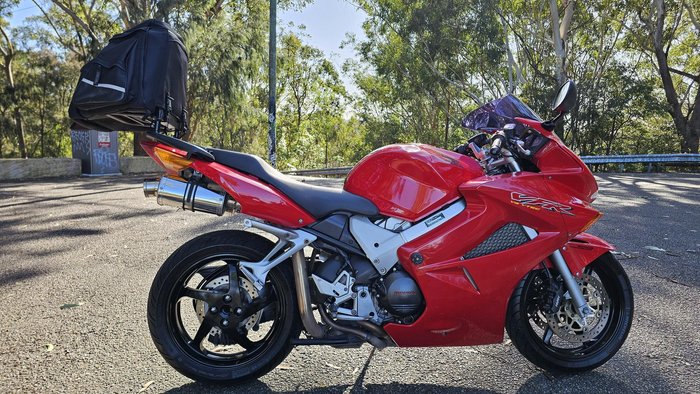 2002 Honda VFR800Fi VFR Red