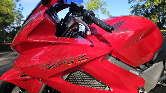 2002 Honda VFR800Fi VFR Red