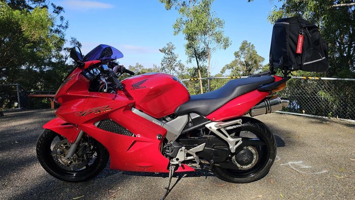 2002 Honda VFR800Fi VFR Red