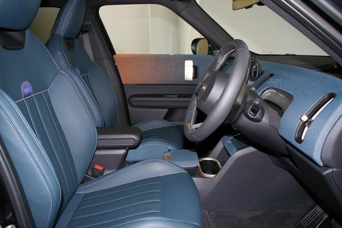 2024 MINI Countryman S Favoured
