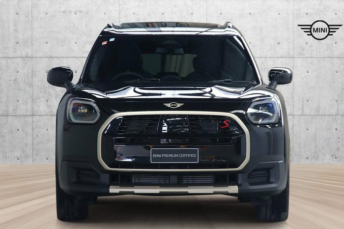 2024 MINI Countryman S Favoured