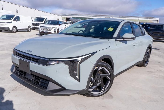 2025 Kia K4 Sport+