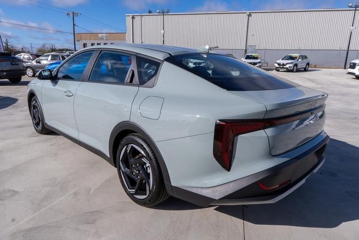2025 Kia K4 Sport+