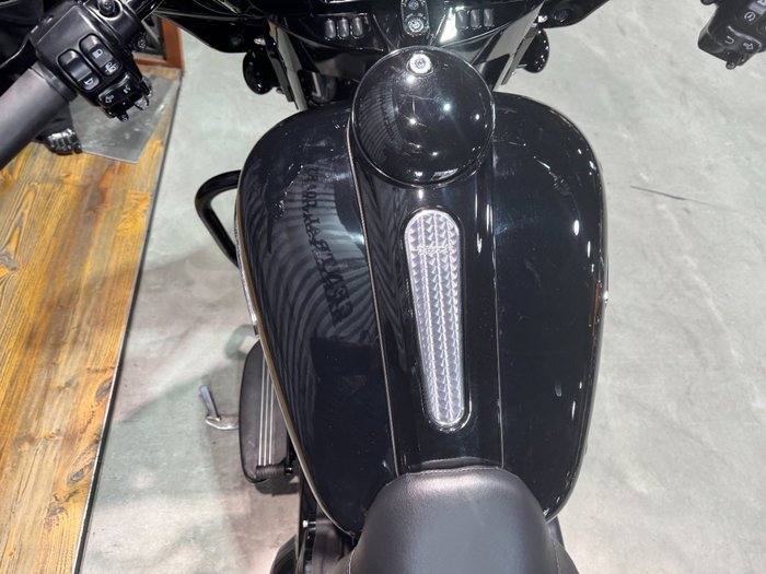 2019 Harley-davidson FLHXS STREET GLIDE SPECIAL Black