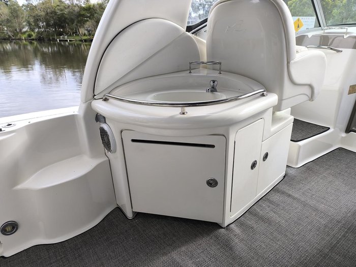 2006 Sea Ray 375 Sundancer