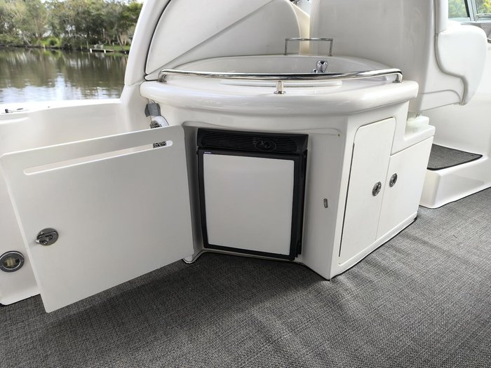 2006 Sea Ray 375 Sundancer