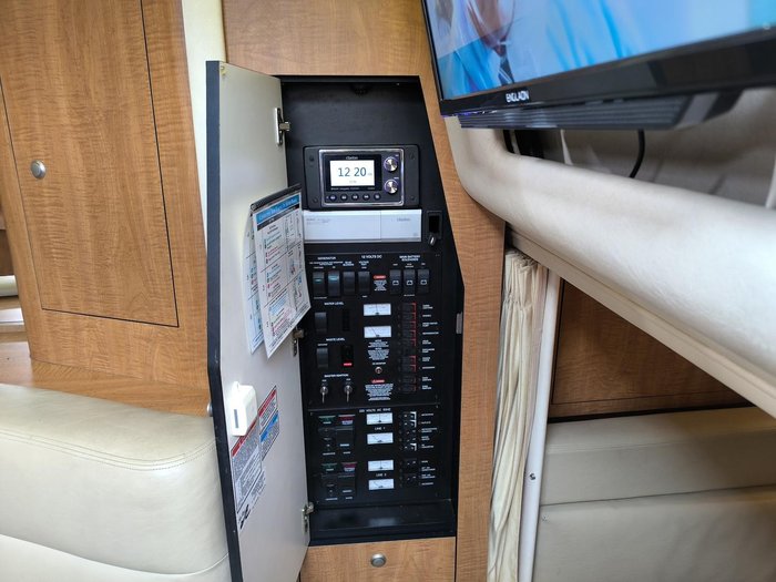 2006 Sea Ray 375 Sundancer