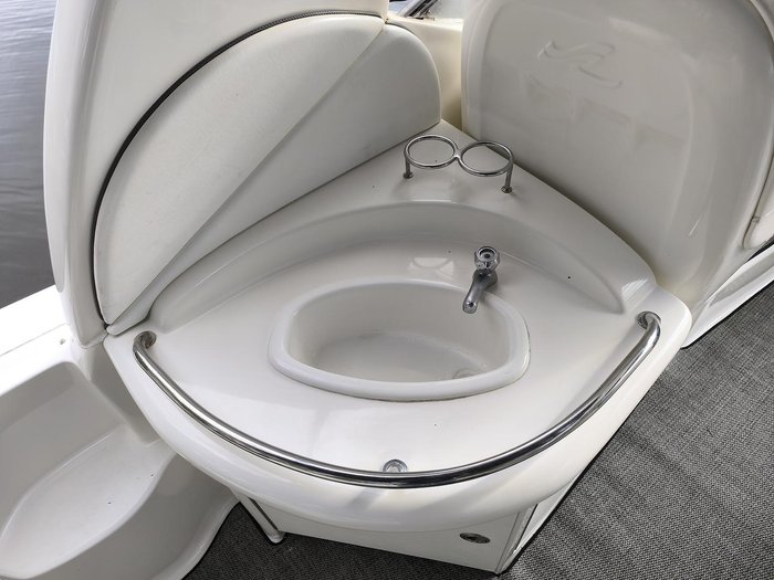 2006 Sea Ray 375 Sundancer