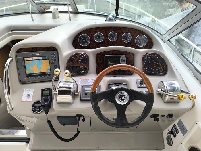 2006 Sea Ray 375 Sundancer