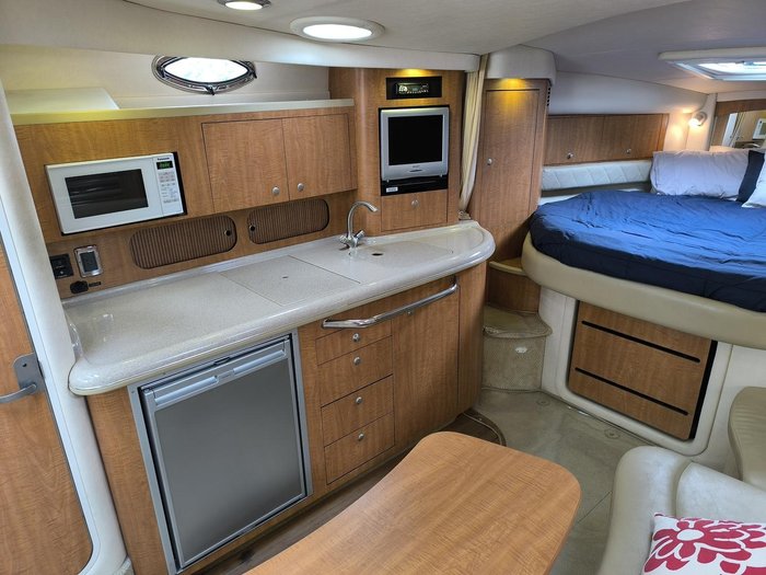 2006 Sea Ray 375 Sundancer