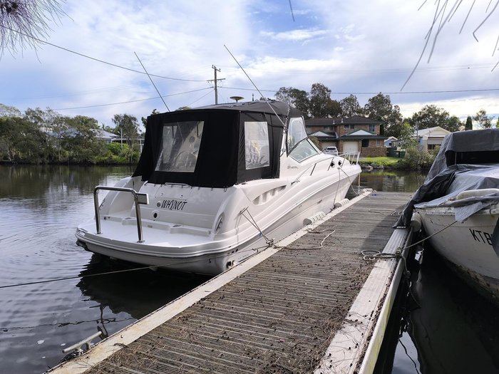 2006 Sea Ray 375 Sundancer