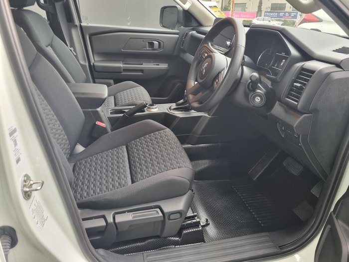 2024 Mitsubishi Triton GLX